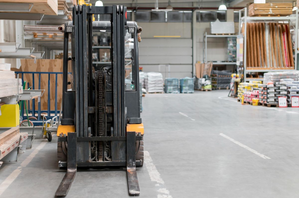 Logistica senza confini: i transpallet perfetti per ogni ambiente di lavoro