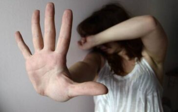 im violenza sulle donne 1 1 640x350 1 364x230