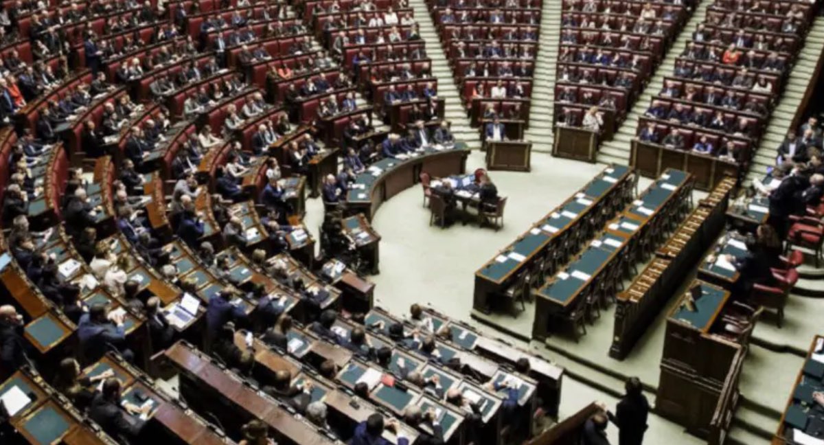 Eurocamera: "L'aborto sia tra i diritti fondamentali Ue"