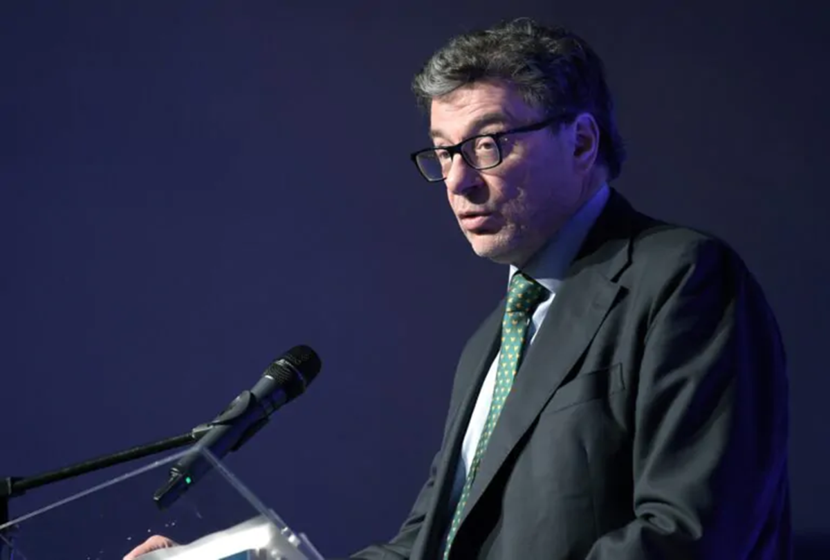 Giorgetti alza l'attenzione: "Ue raccomanderà procedura deficit eccessivo per l’Italia"