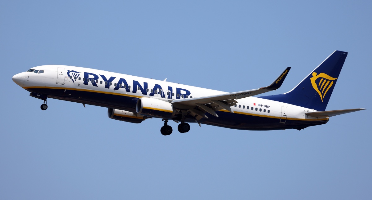Voli low cost, biglietti sotto i 30 euro: le mete