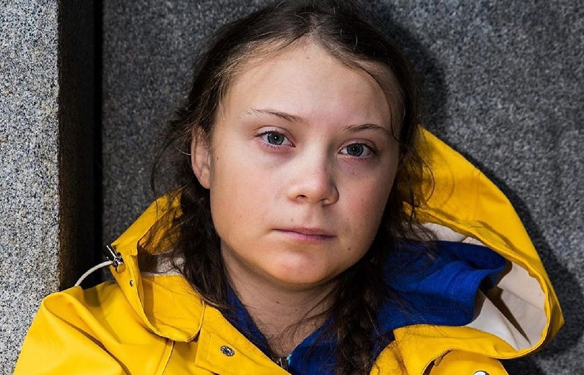 Greta Thunberg fermata dalla polizia durante una manifestazione ambientalista all'Aja