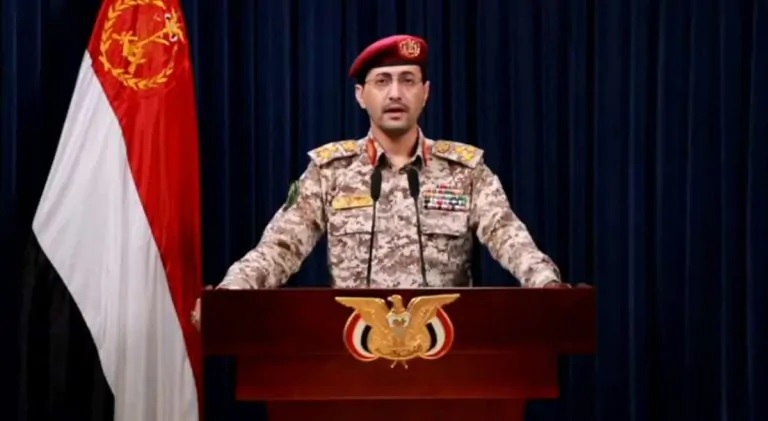 Houthi tornano all'assalto: rivendicato attacco contro due navi Usa e una israeliana