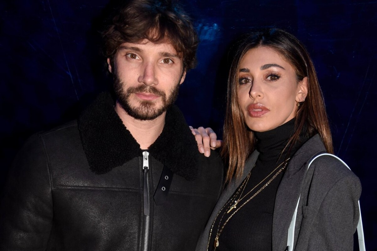 Belen e Stefano insieme: la foto di De Martino con Luna sorprende