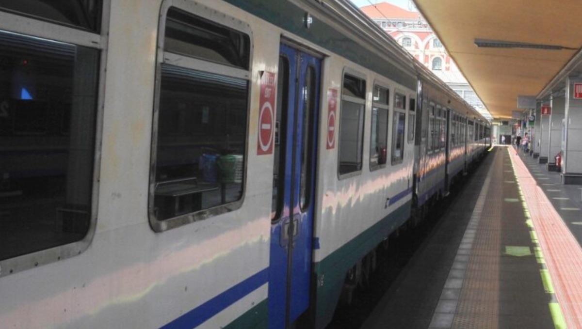 Guasto sulla linea Alta Velocità tra Roma e Firenze: treni in tilt