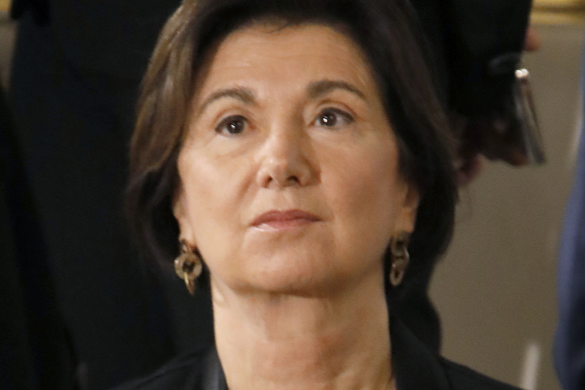 Le parole della ministra Roccella sulla denatalità: "In Italia c’è una grave tendenza"