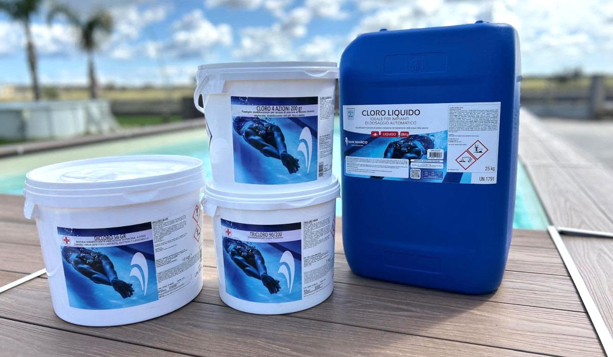 Cloro liquido, granulare o compresse: qual è la scelta migliore per la tua piscina?
