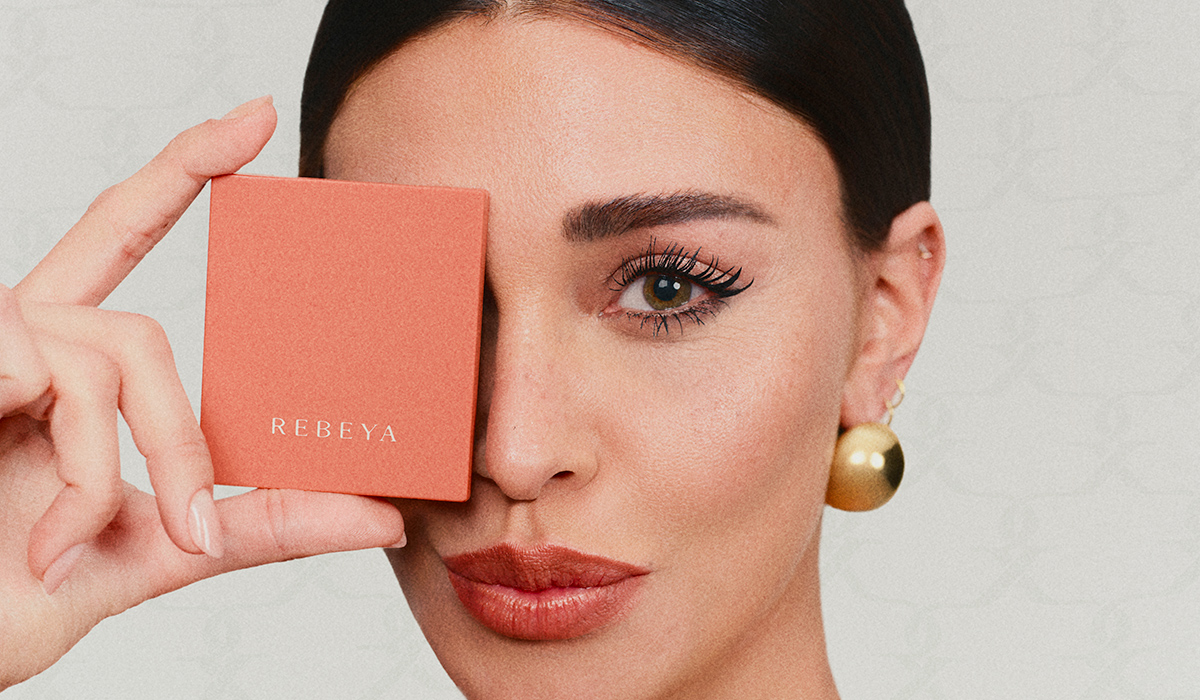 Rougj Group investe in Rebeya, il nuovo beauty brand firmato Belen Rodriguez