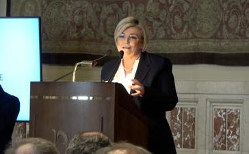 featured 1957839 364x225