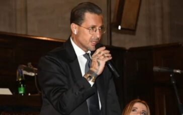 Fabrizio Corona di nuovo papà: "Così chiamerò mio figlio"
