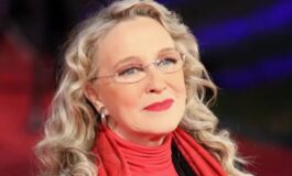 Eleonora Giorgi ha accompagnato il figlio all'altare