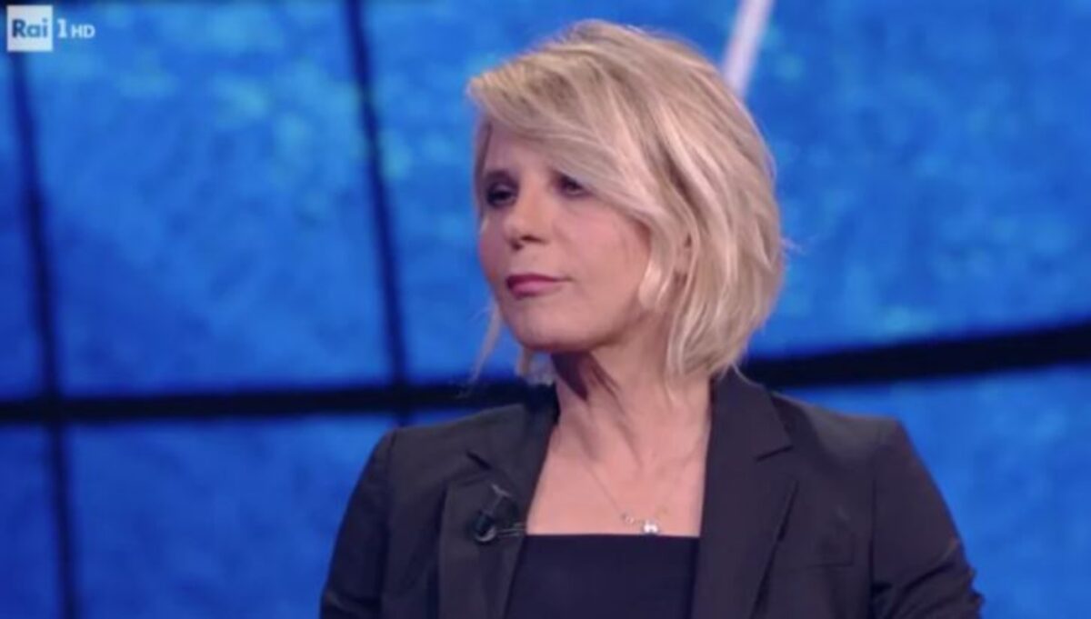 Ecco come Maria De Filippi mantiene la sua forma impeccabile: i suoi segreti di bellezza svelati