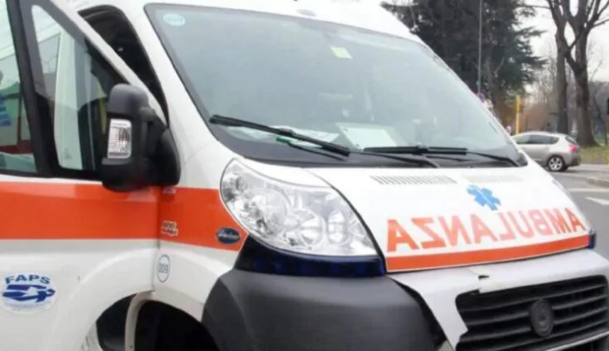 Padova, schianto frontale con un furgoncino: morti marito e moglie