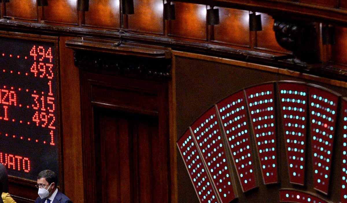 Governo pone la fiducia sul superbonus alla Camera