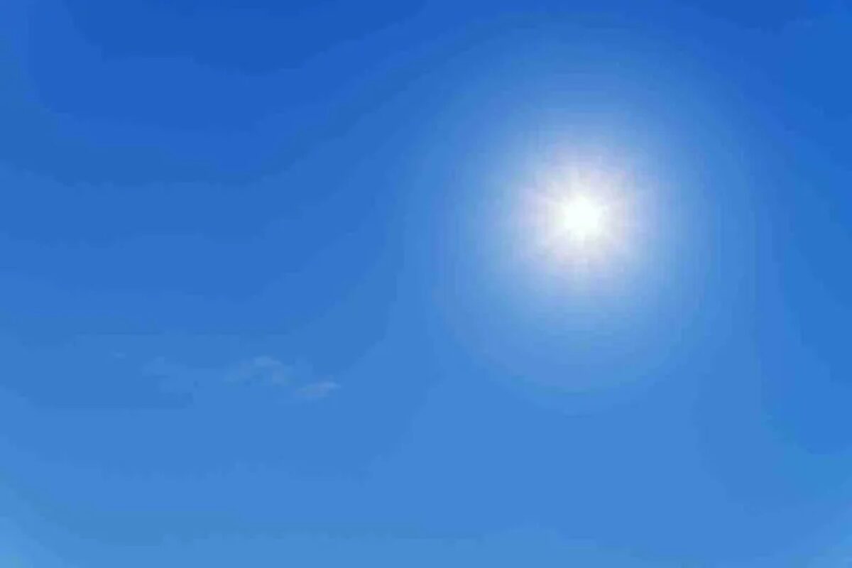 Una tempesta solare sta colpendo la Terra: i rischi per Gps e cellulari