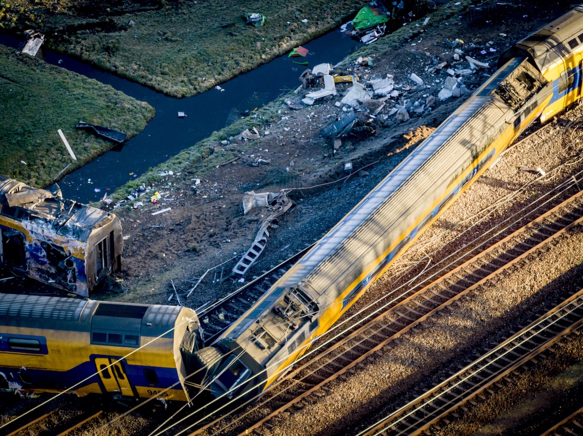 Buenos Aires, scontro tra due treni: almeno 60 persone ferite