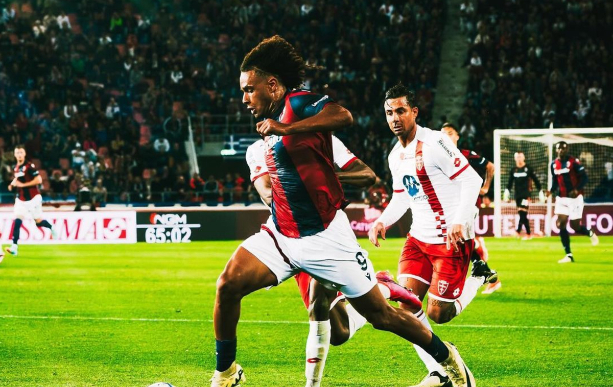 Zirkzee esce in lacrime durante Napoli-Bologna: stagione finita per l’attaccante?