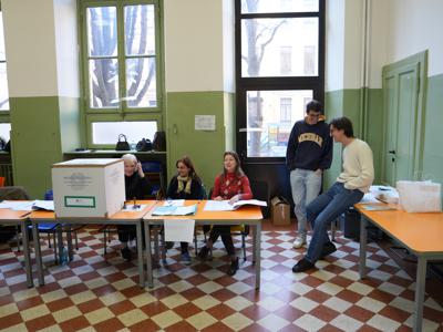 Pediatra, 'voto negato a 1,1 mln under 18, anche Italia apra urne'