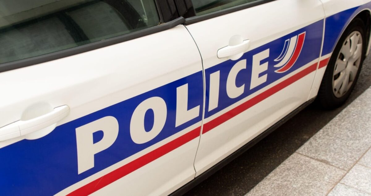 Francia, incendio alla reggia di Versailles: nessuno è rimasto coinvolto