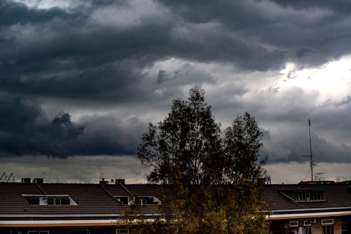 Allerta meteo del 9 giugno: piogge e temporali minacciano diverse regioni