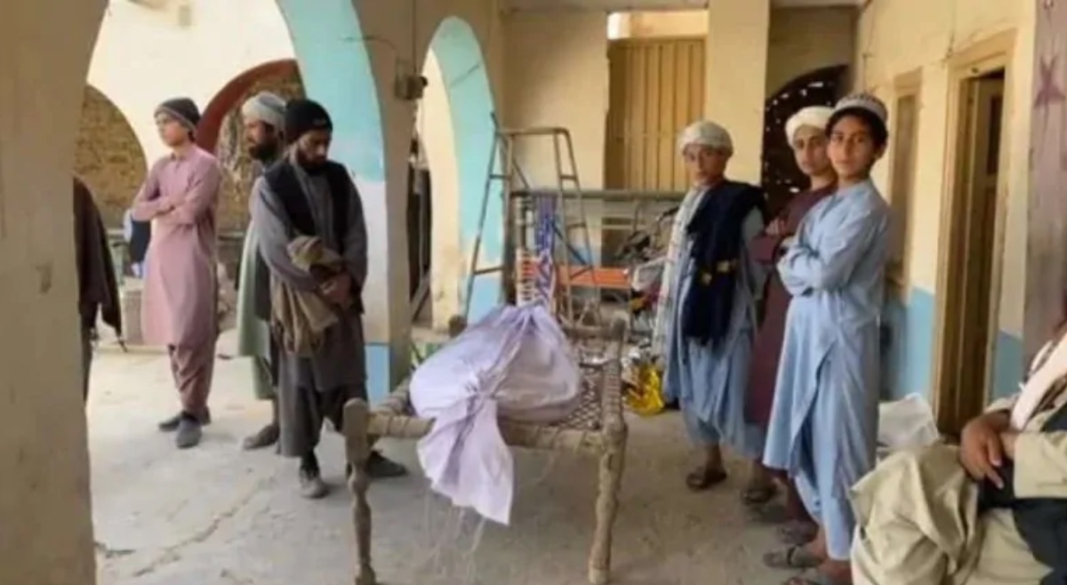 Afghanistan, giornalista fugge dai Talebani: la Russia la rimanda a Kabul