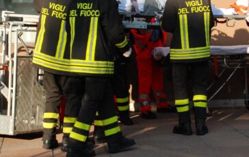 incendio bari via san giorgio martire