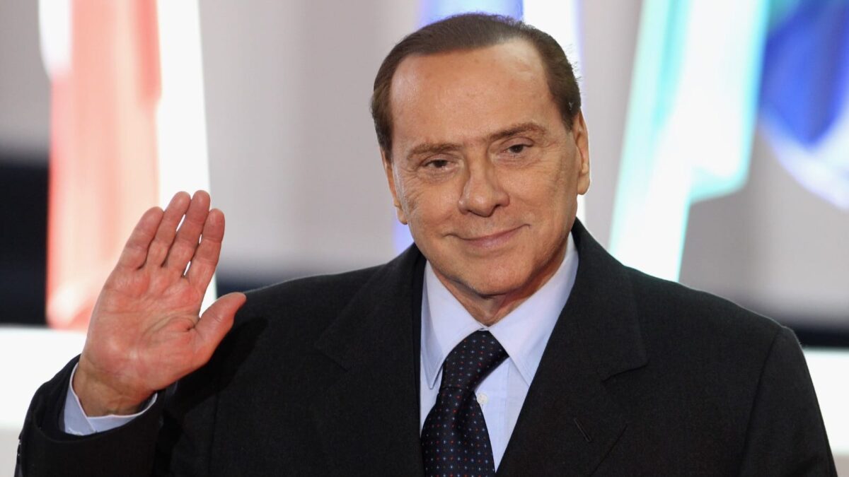Lite durante la commemorazione di Berlusconi: il centrodestra lascia l'Aula