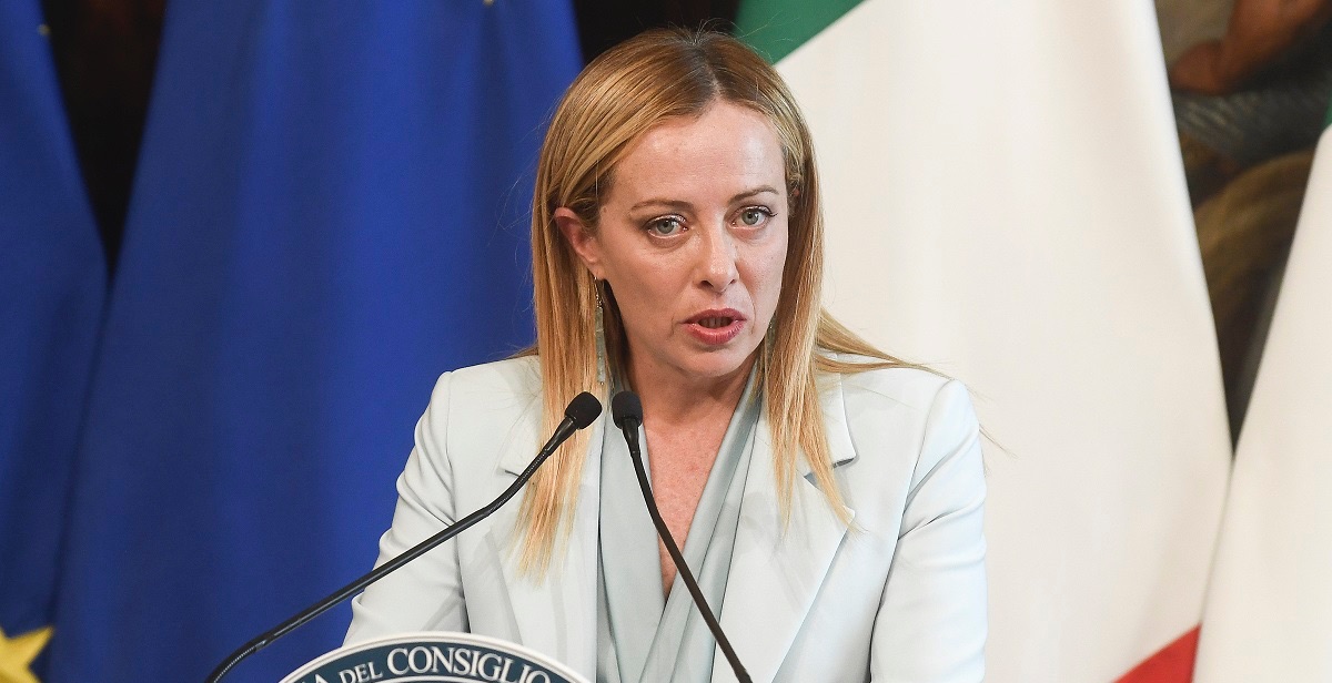 G7, Meloni a Biden: "Non si lascia attendere una donna"