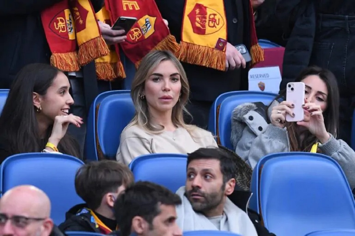 Francesco Totti e Noemi Bocchi, potrebbe essere incinta: la reazione di Ilary