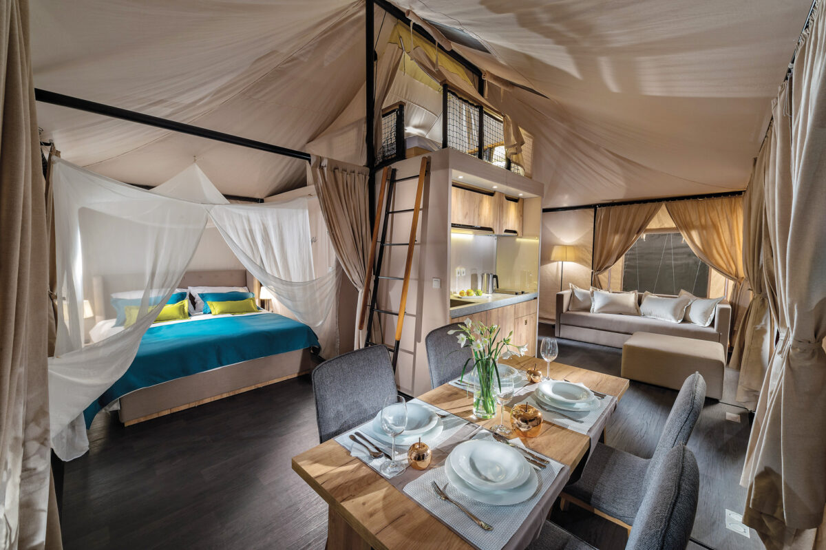 Glamping: cos'è il nuovo fenomeno del campeggio lussuoso