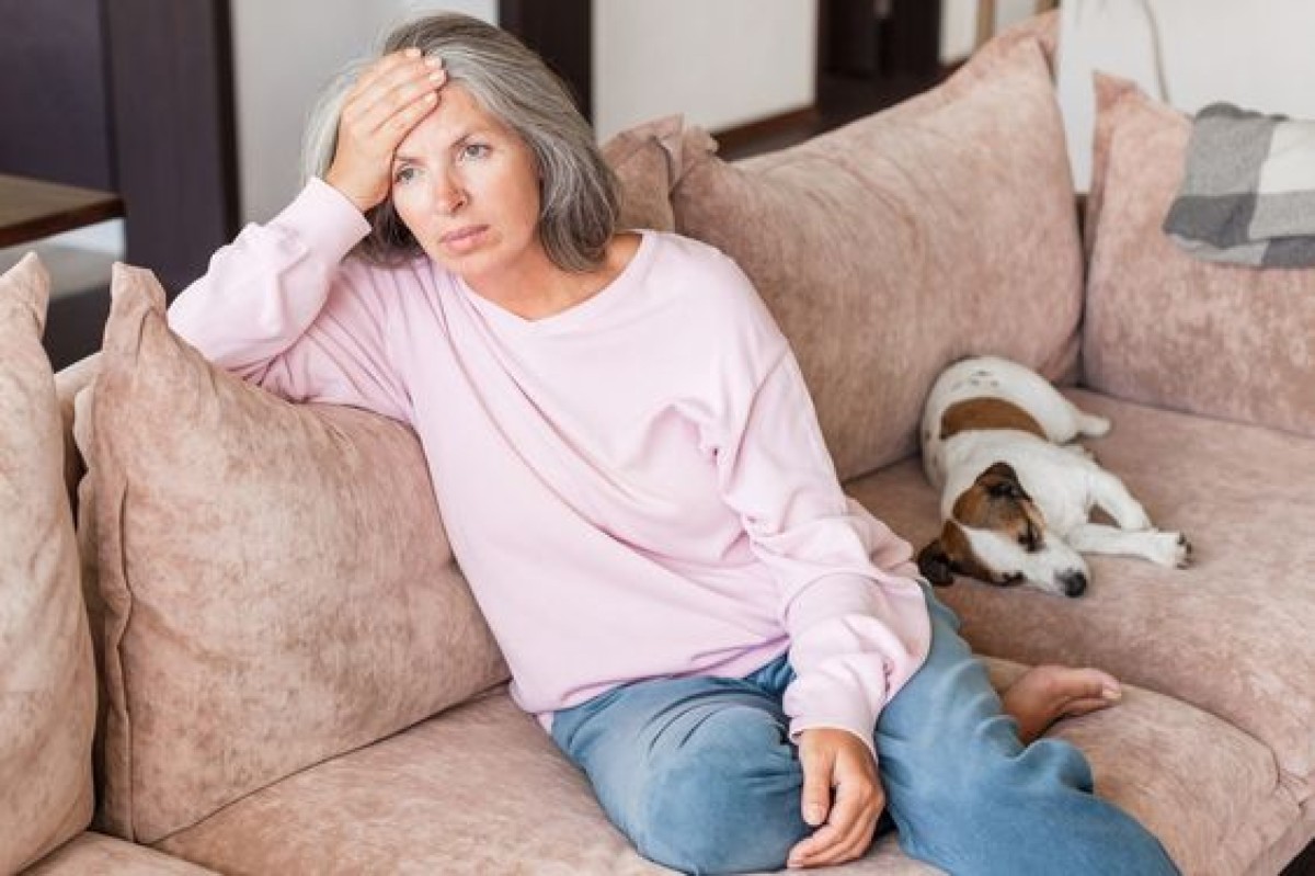 Pancia gonfia in menopausa: consigli e cattive abitudini