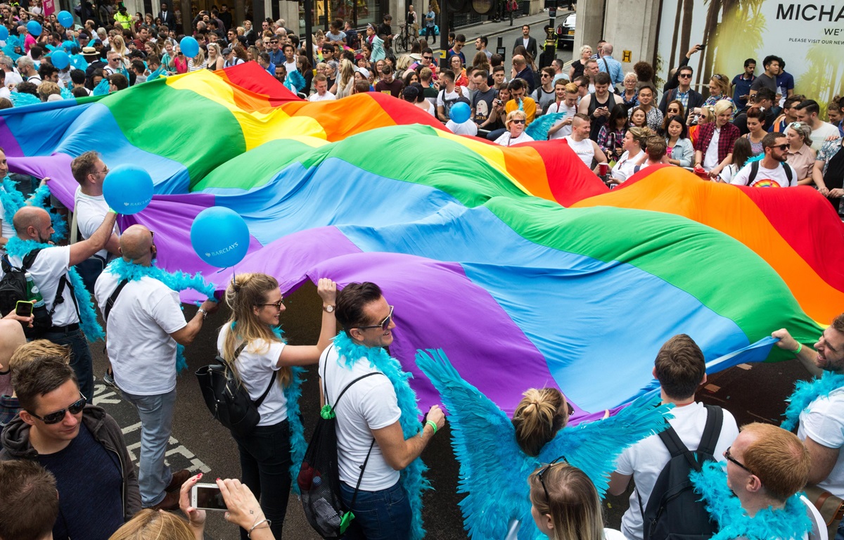 Roma, violenta aggressione omofoba: coppia gay colpita con cinghiate e pugni in pieno giorno