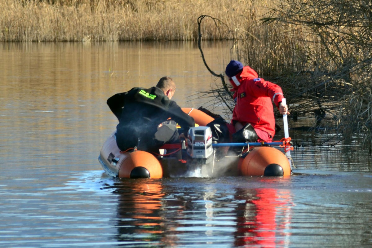 Lago di Giacopiane, si tuffa e non riemerge: morto un 38enne