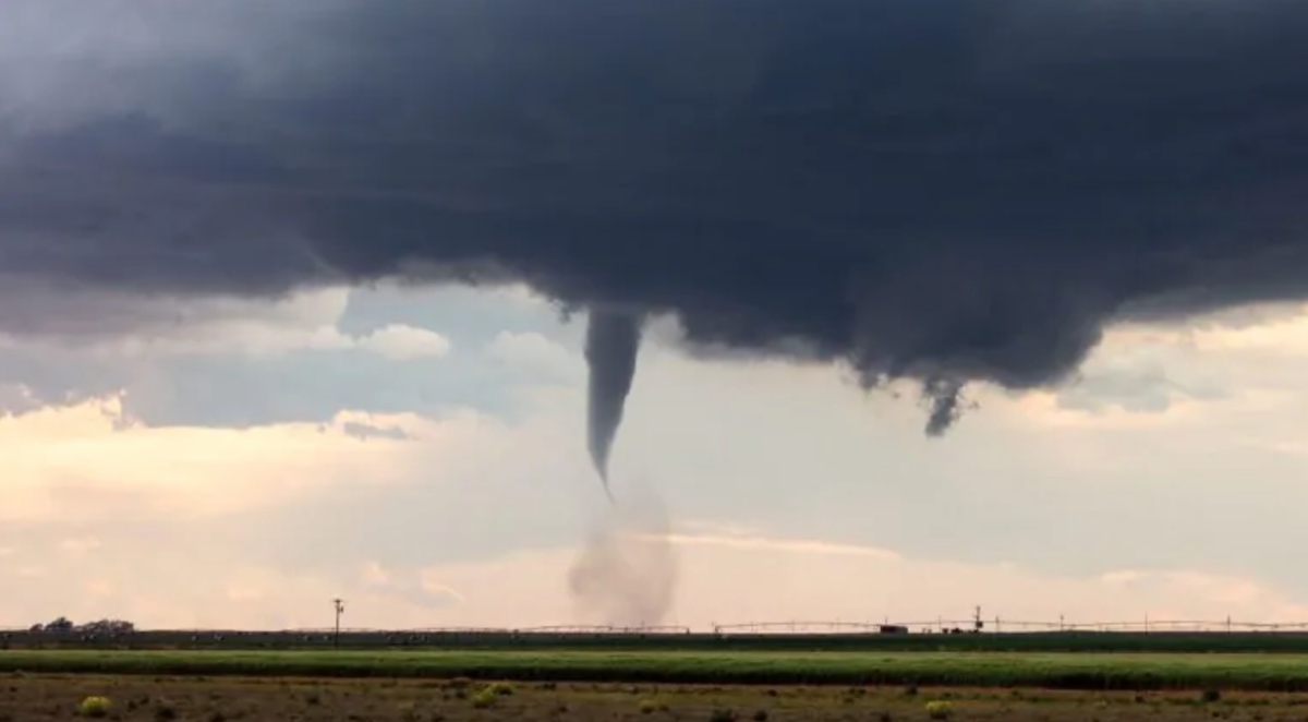 Texas si prepara all'impatto di Beryl: evacuazioni in corso