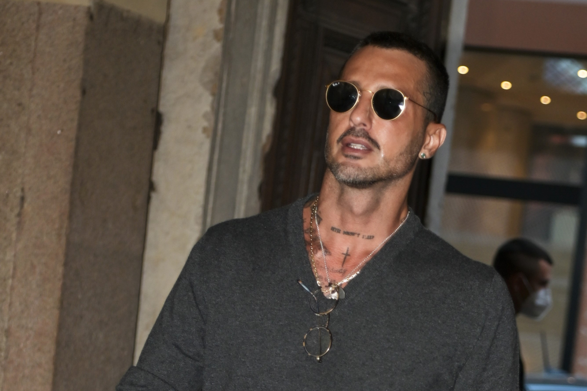 Fabrizio Corona, il figlio Carlos Maria esce dalla comunità: come sta?