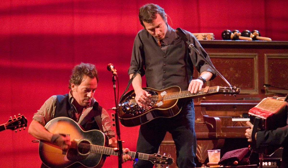 Bruce Springsteen è ufficialmente miliardario: il successo dei concerti, del catalogo e degli album
