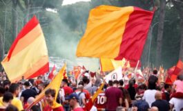 Polemiche per la nuova felpa della Roma
