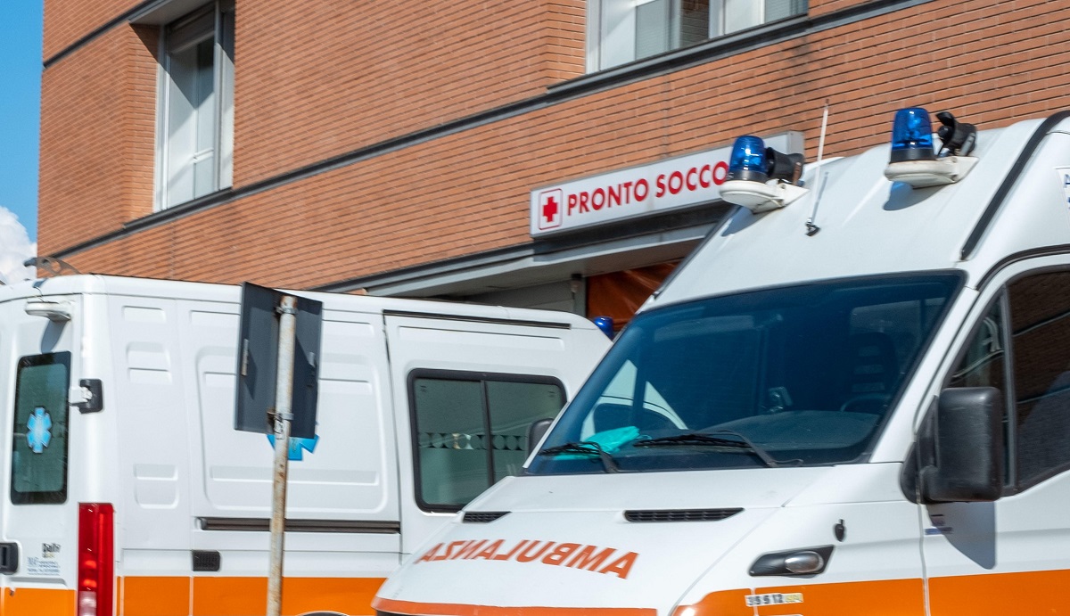 Lucia Cosatti trovata morta in casa: attesi i risultati dell'autopsia sul corpo della 22enne