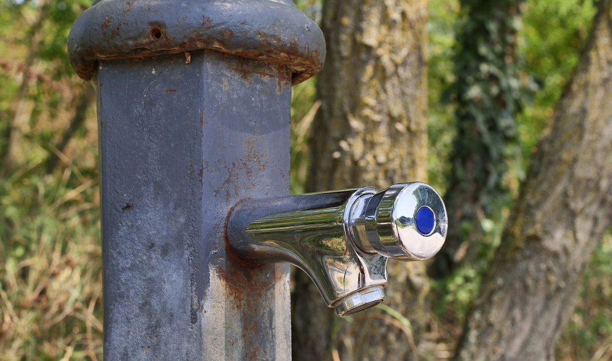 Acqua torbida dal rubinetto, Caltanissetta ferma l'erogazione: ecco i Comuni coinvolti