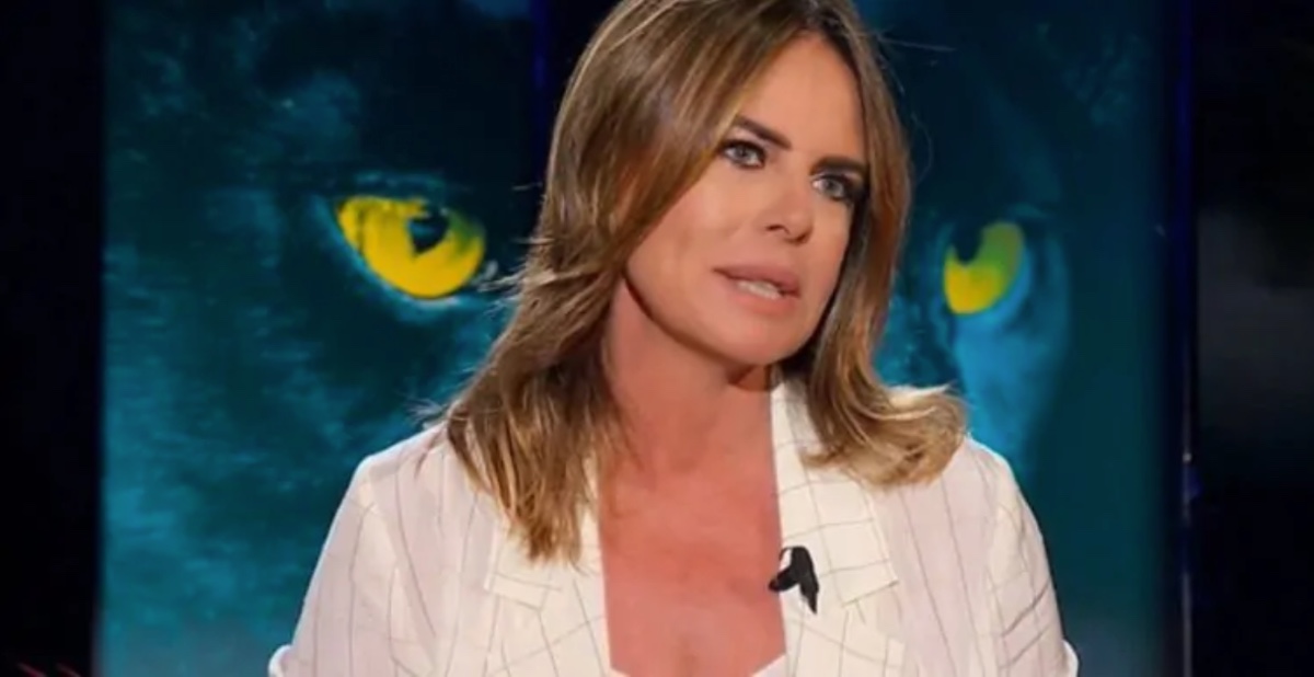 Paola Perego ha avuto un tumore al rene: come sta la conduttrice