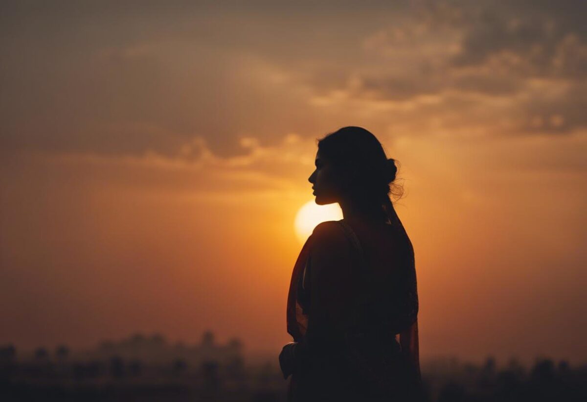 Satnam, madre di Salma, ritorna in India, tre mesi dopo la tragica scomparsa del suo figlio lavoratore.