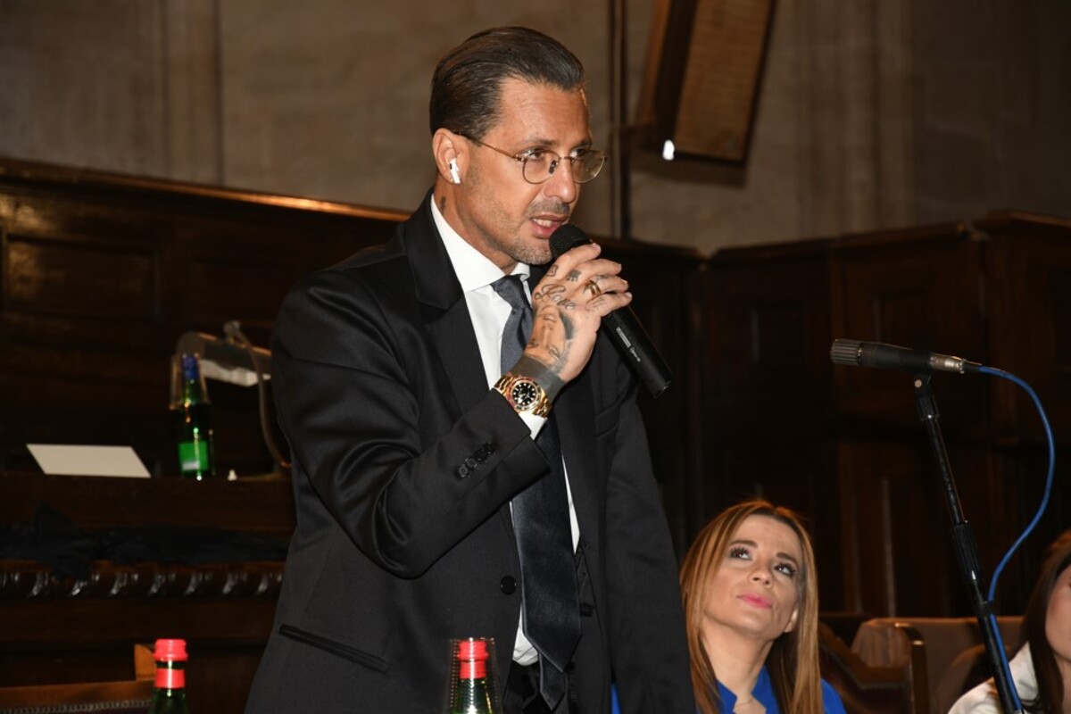 Fabrizio Corona: "Stefano De Martino? Deve ringraziare me per il successo"