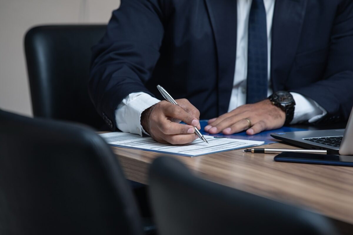 Proteggere la Professione: L'Importanza dell'Assicurazione per gli Avvocati Italiani