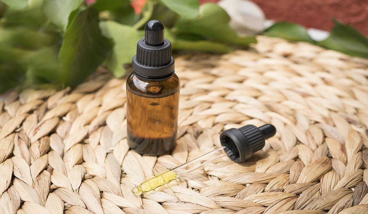Olio di CBD: benefici, usi e tutto ciò che devi sapere