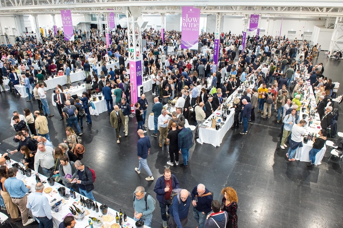 Slow Wine 2025: Lombardia al top per qualità dei vini e produzioni sostenibili