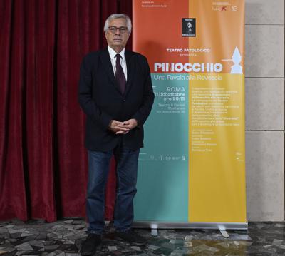 Disagio mentale, psichiatra Siracusano: "Teatro-terapia ha un grande valore curativo"