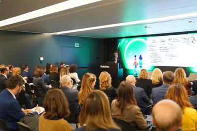 Formazione, Osservatorio Stem Deloitte: "Gender gap appesantito da discriminazioni di genere"