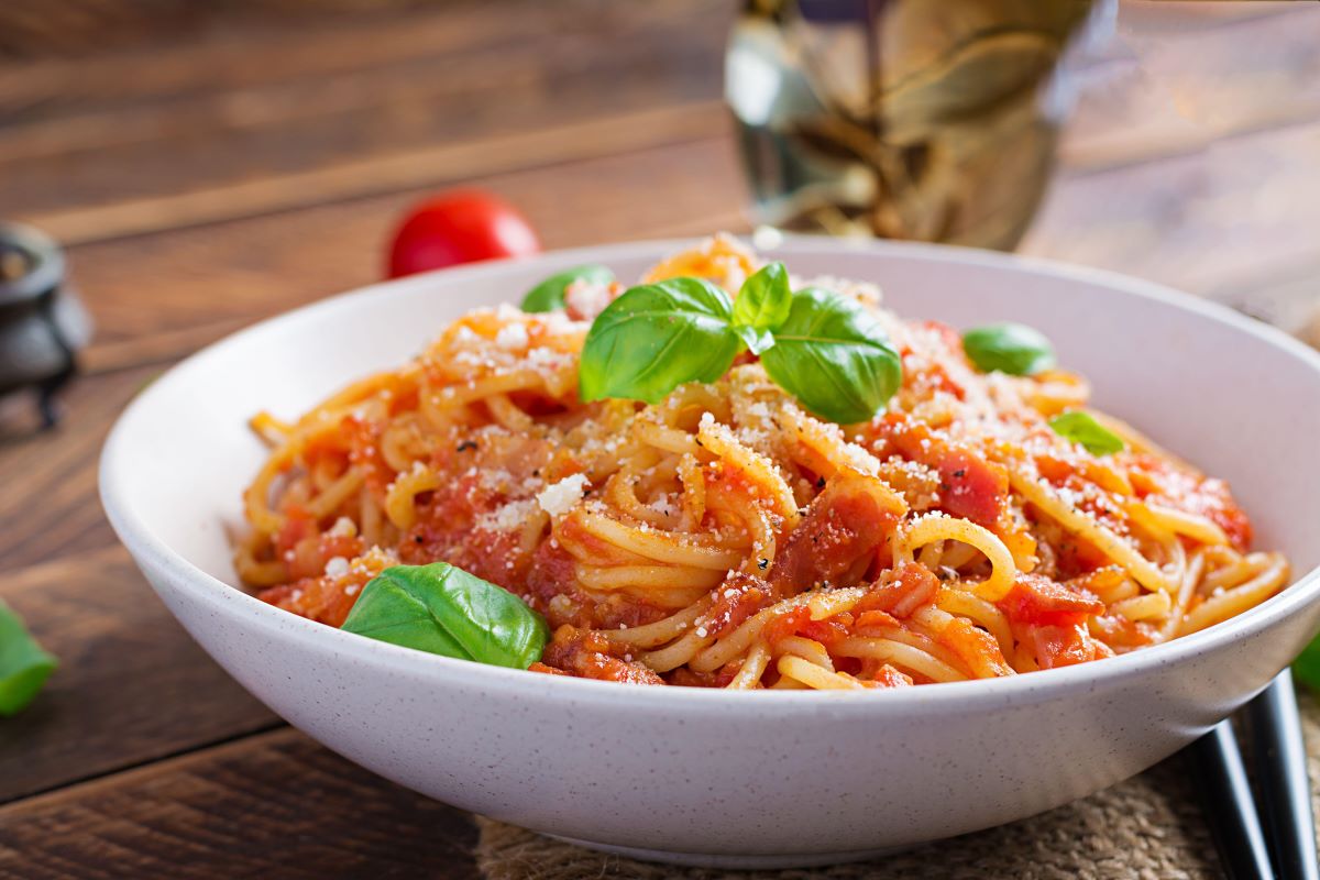 Coltivare il basilico: 5 consigli da seguire per farlo crescere