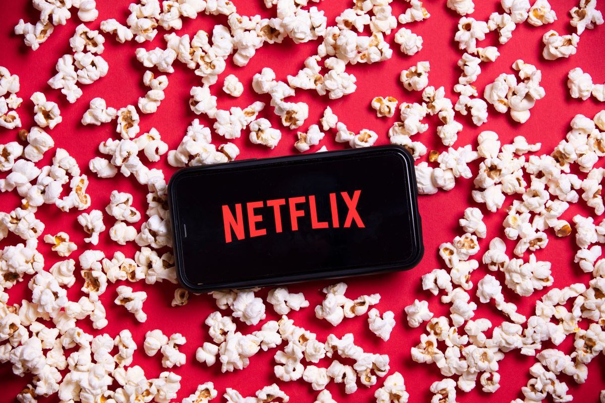 Netflix, aumenta il costo dell'abbonamento: le nuove tariffe