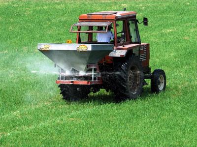 Tumori, 22 pesticidi collegati al cancro della prostata, 4 alla mortalità